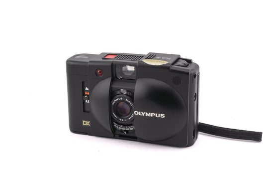 Olympus XA3 (Black) - Camera
