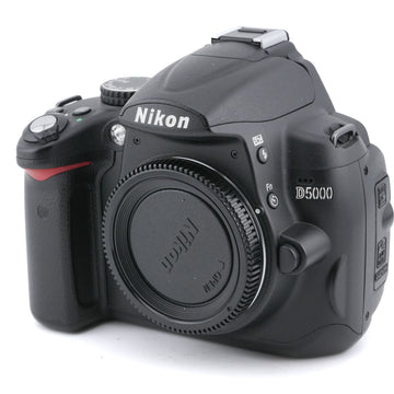 Nikon D5000