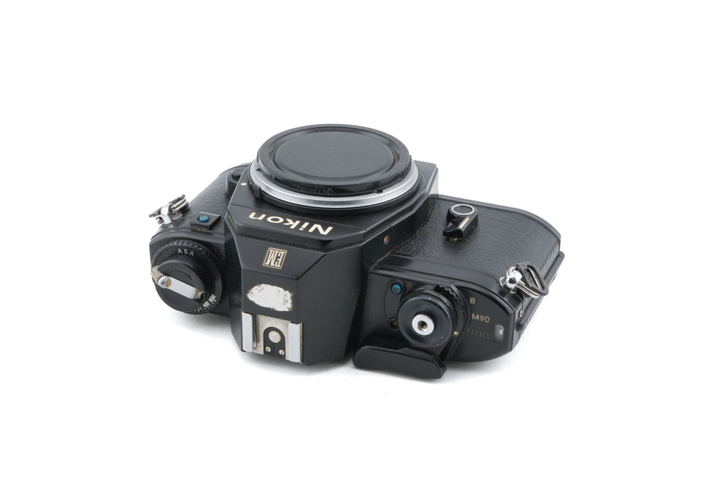 Nikon EM
