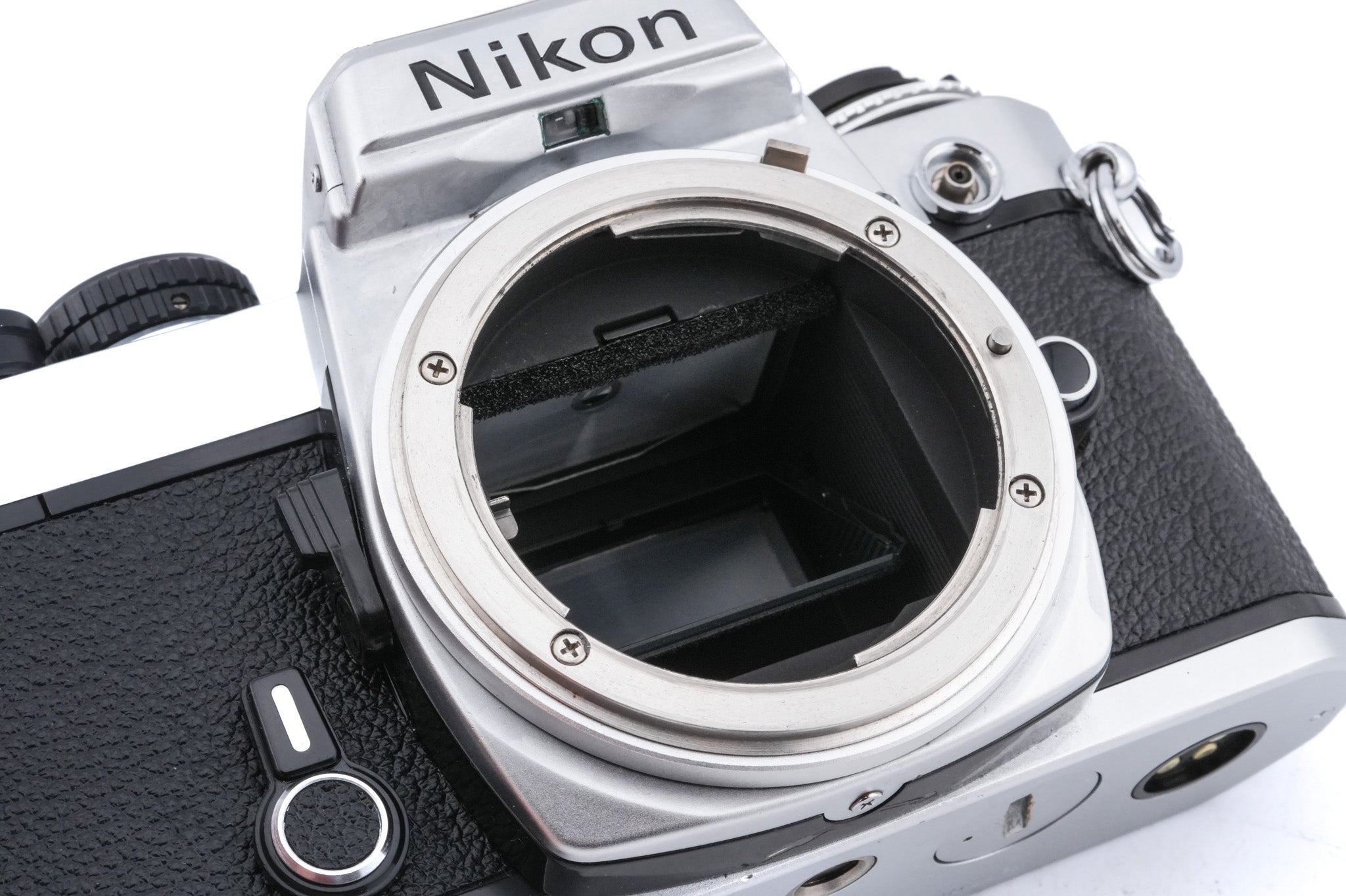 美品 Nikon FE Silver 中古】(ニコン) Nikon FEシルバー｜ナニワグループオンライン