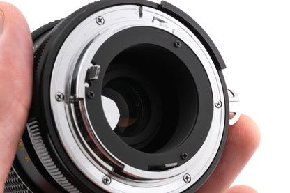 Vivitar 35-70mm f2.8-3.8 Macro Focusing Zoom MC AI