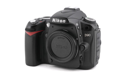 Nikon D90