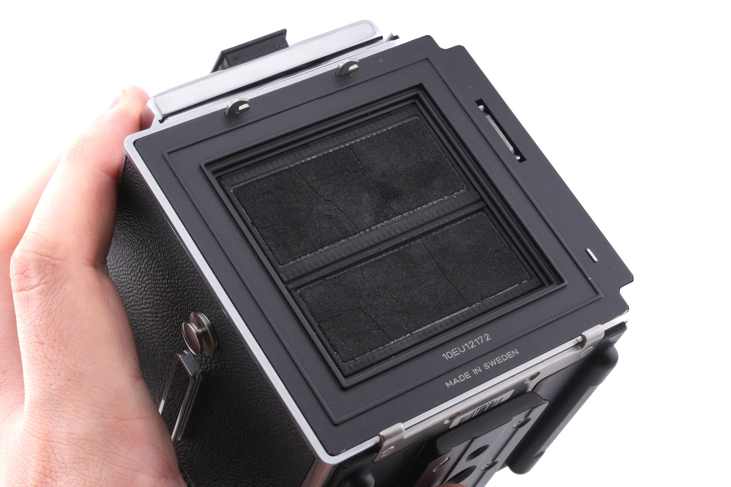 Hasselblad 501CM + 80mm f2.8 Planar T* CF (20029) + A12N Film Magazine + Waist Level Finder (New / Chrome, 42315) + Acute Matte Focusing Screen (42165)