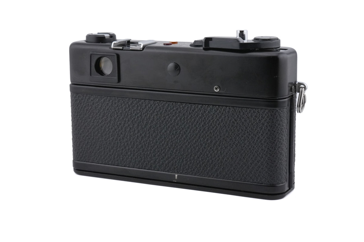 Yashica MG-1