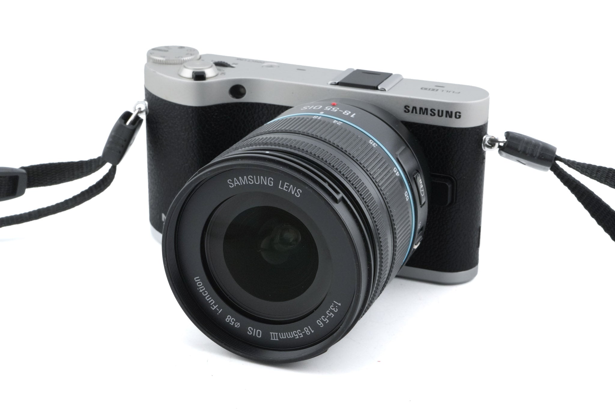 Samsung NX300 + 18-55mm f3.5-5.6 III OIS i-Function