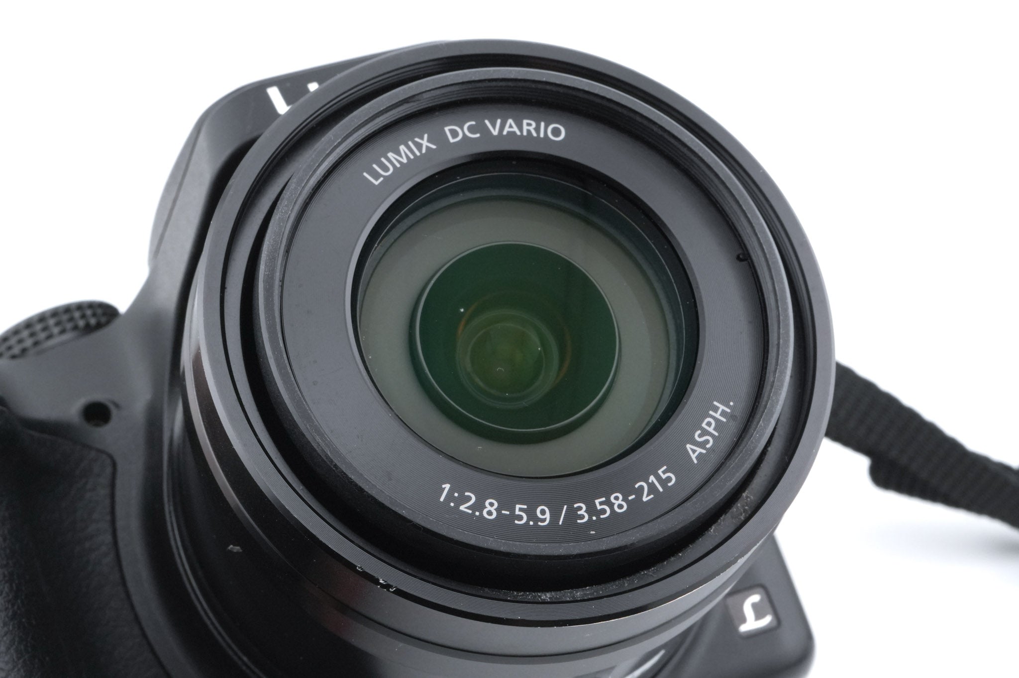 Panasonic Lumix DC-FZ82