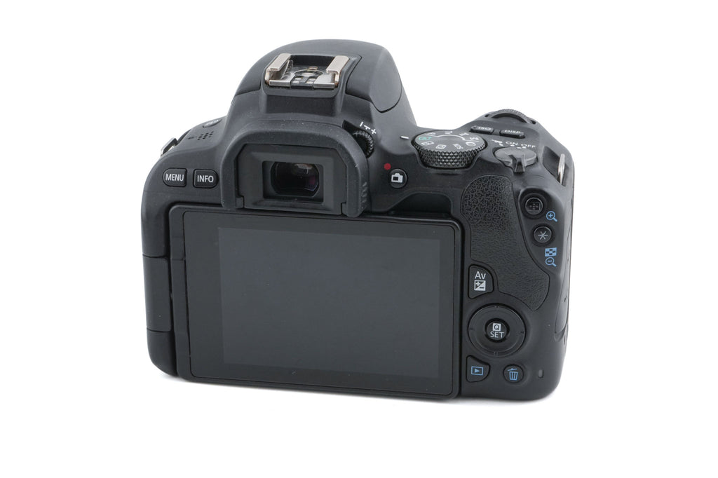 Canon EOS 200D
