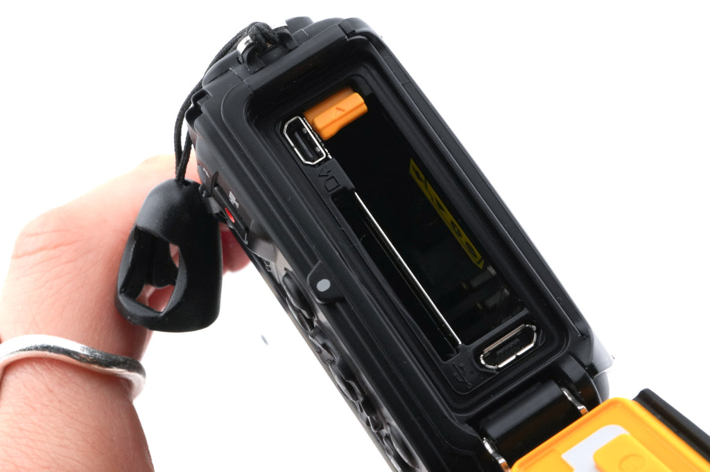 Nikon Coolpix AW130