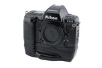 Nikon F90X + MB-10 Battery Pack