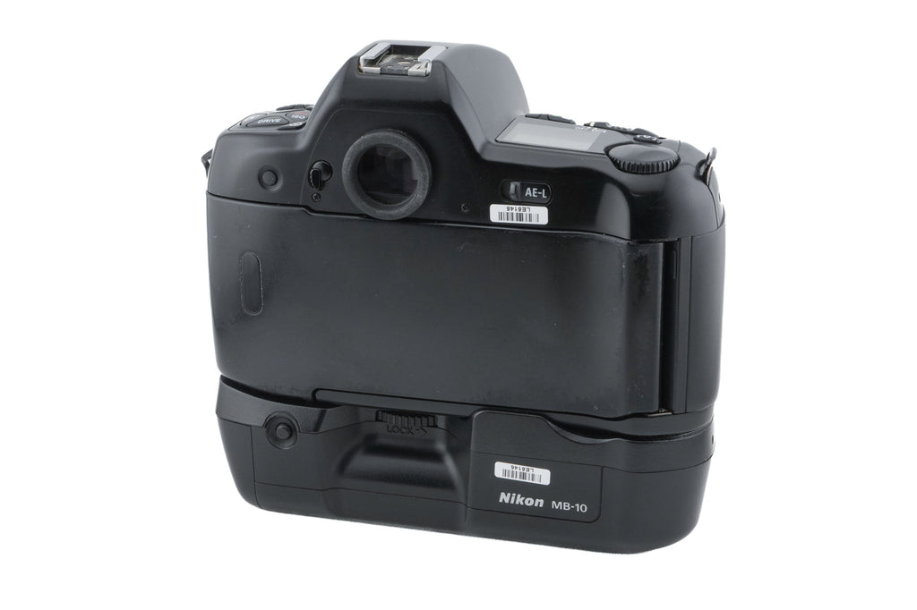 Nikon F90X + MB-10 Battery Pack