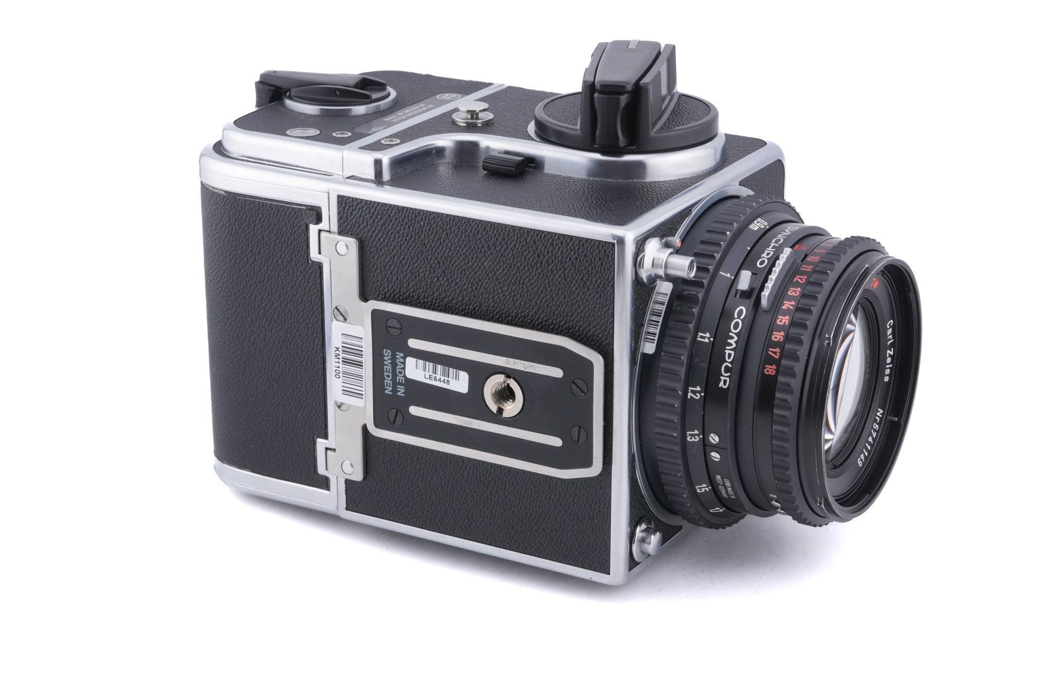 Hasselblad 500C/M (Silver, 10026) + 80mm f2.8 Planar T* C (Black, 20028) + Waist Level Finder (New / Chrome, 42315) + A12N Film Magazine + Acute Matte Focusing Screen (42165)