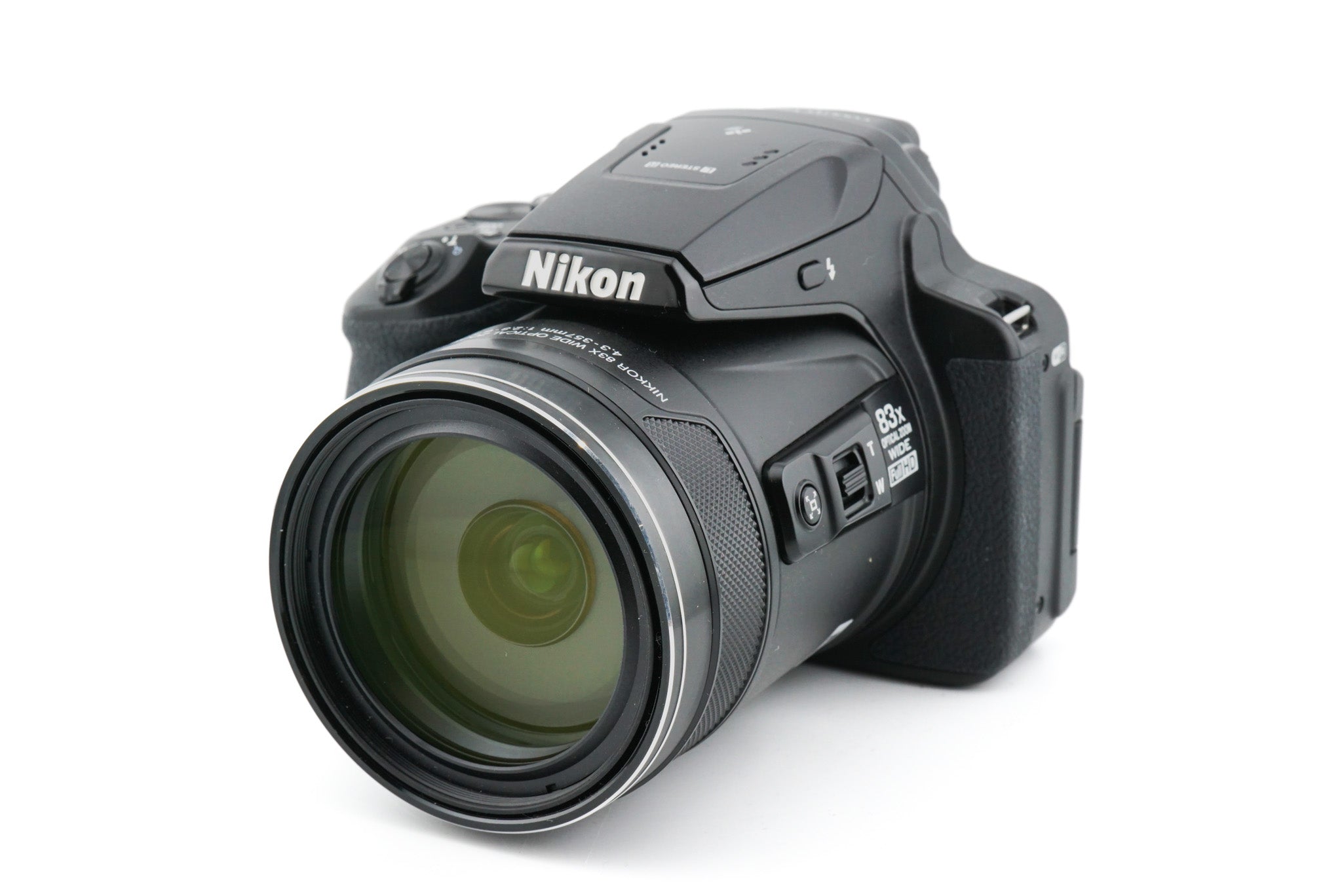 Nikon Coolpix P900 - Camera