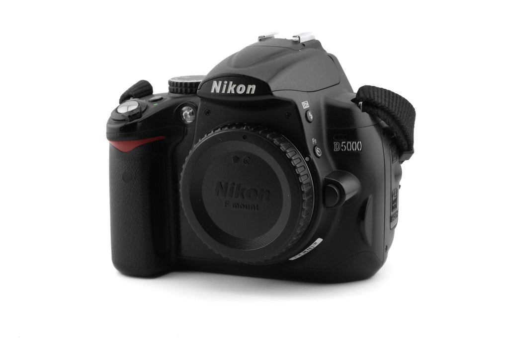 Nikon D5000