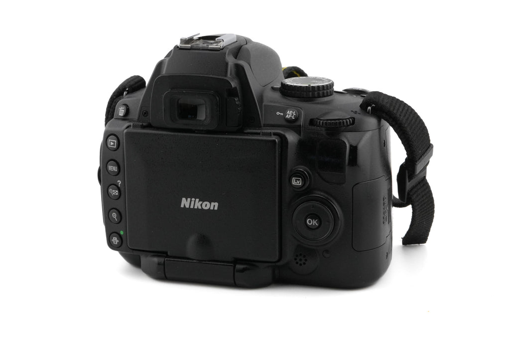 Nikon D5000