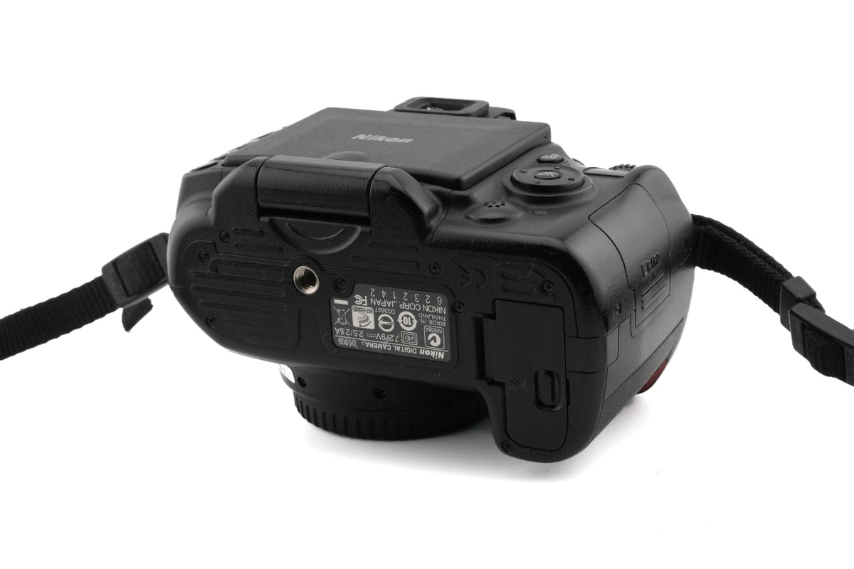 Nikon D5000