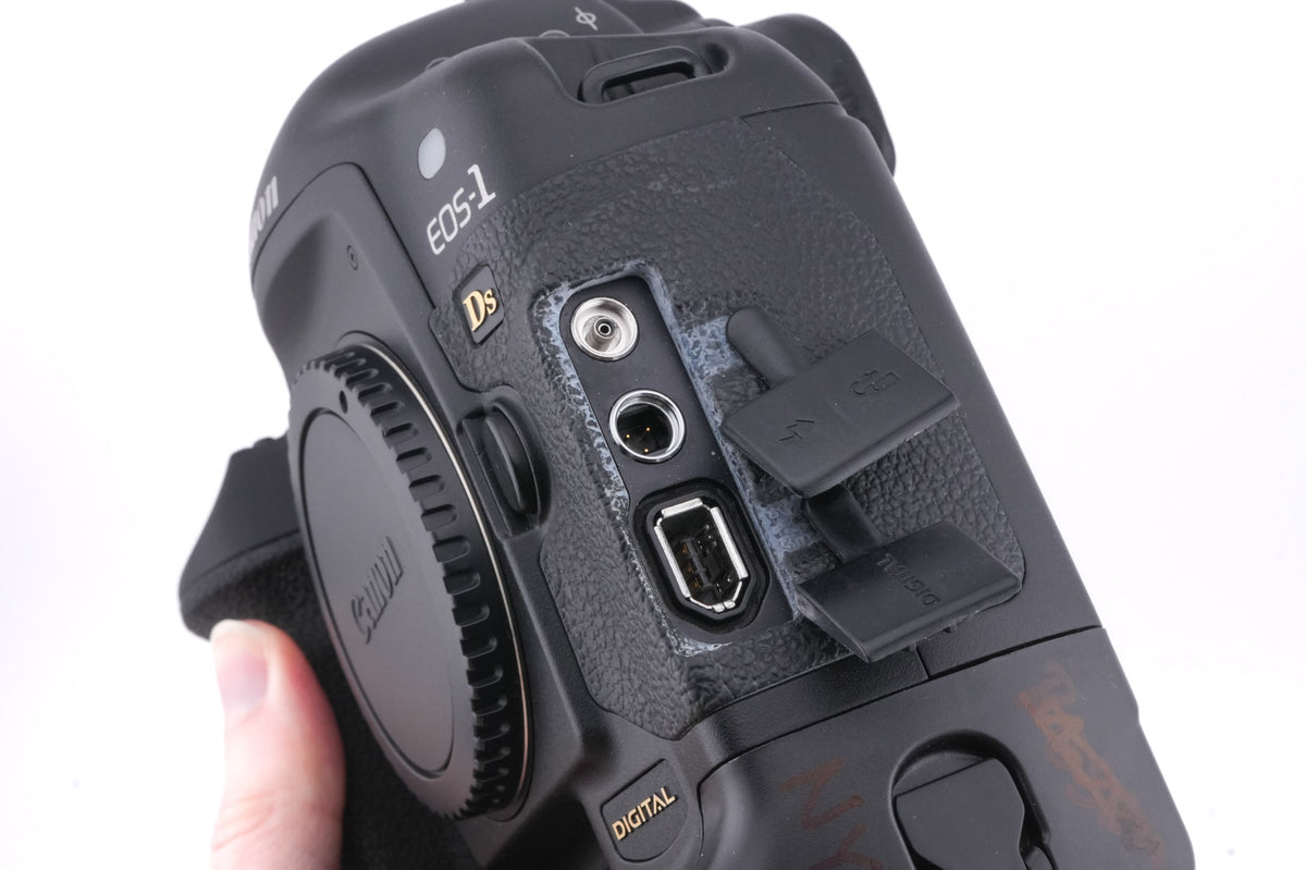 Canon EOS 1DS
