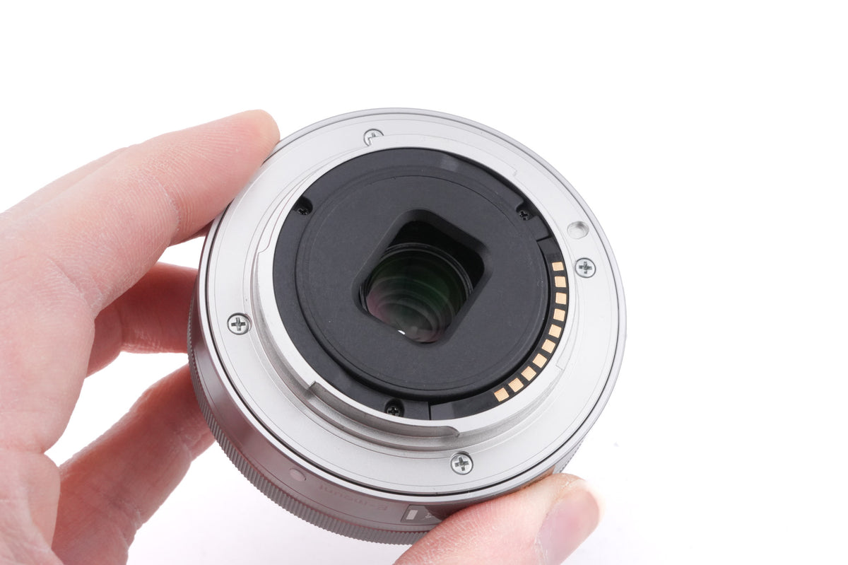 Sony 16mm f2.8 (SEL16F28)