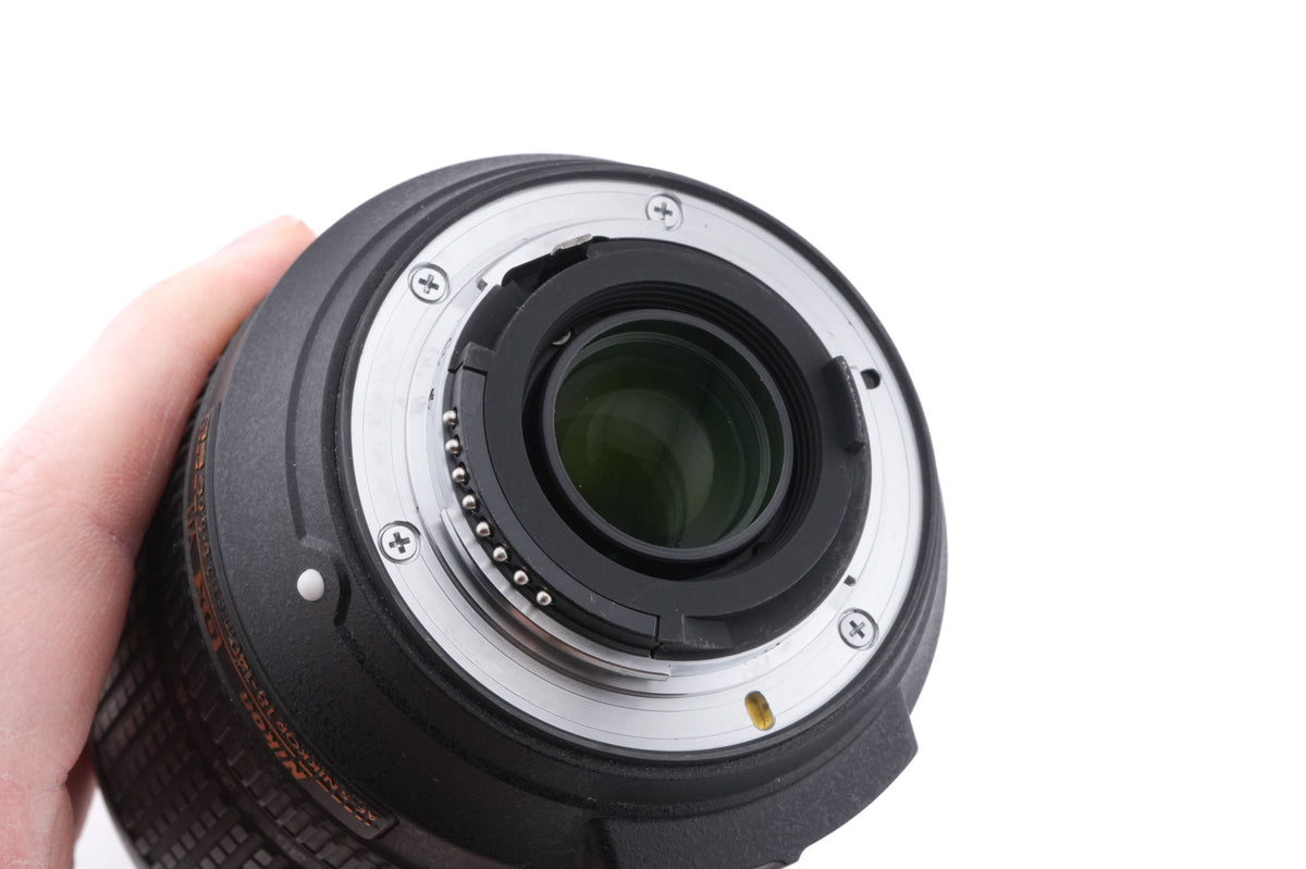 Nikon 18-140mm f3.5-5.6 AF-S Nikkor G ED VR
