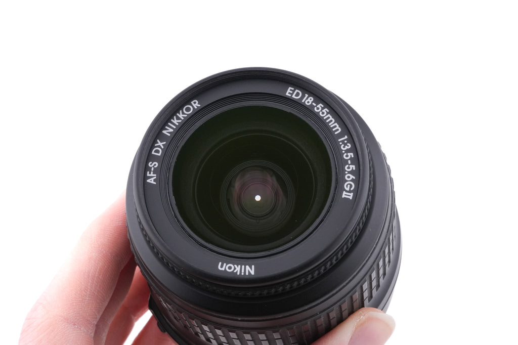 Nikon D3100 + 18-55mm f3.5-5.6 AF-S Nikkor G II ED