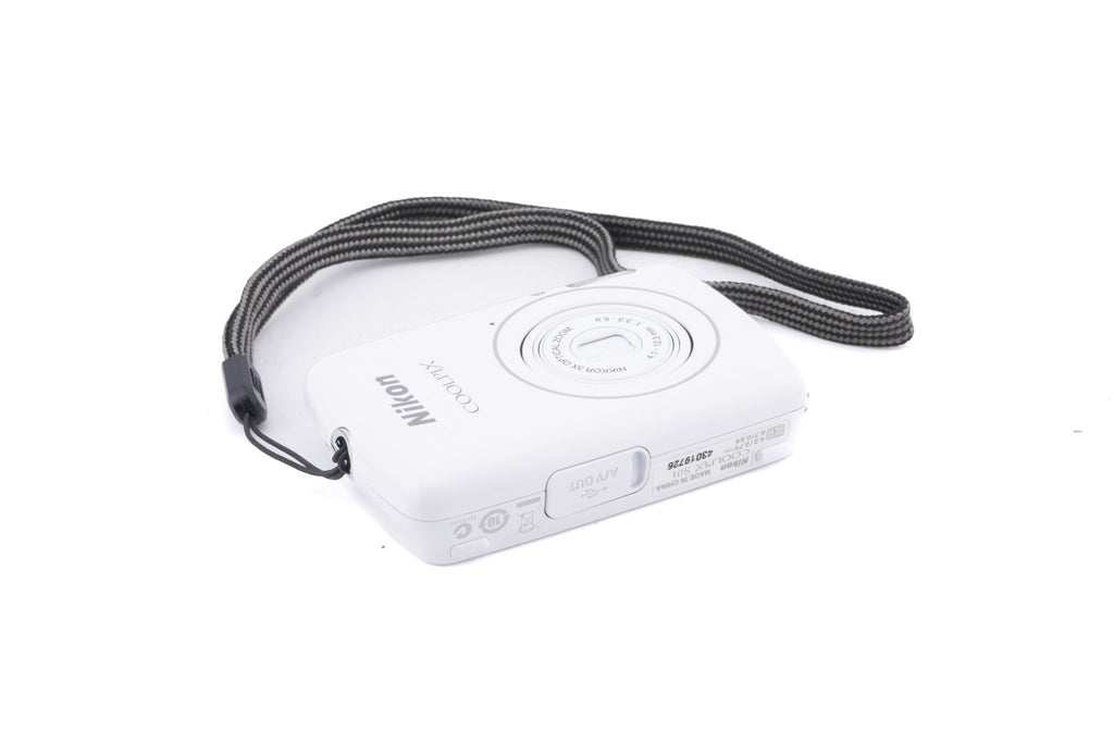 Nikon Coolpix S01