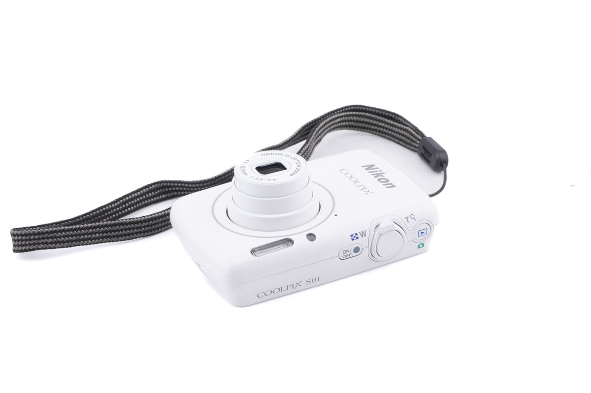 Nikon Coolpix S01