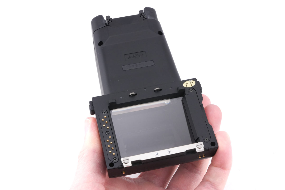 Mamiya M645 Super + AE Prism Finder N + Power Drive N (Y01670) + 120/220 Roll Film Holder N + 80mm f2.8 Sekor C N