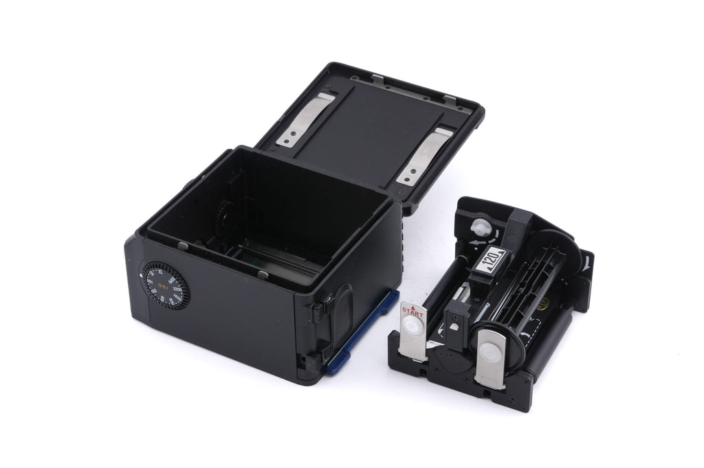 Mamiya M645 Super + AE Prism Finder N + Power Drive N (Y01670) + 120/220 Roll Film Holder N + 80mm f2.8 Sekor C N