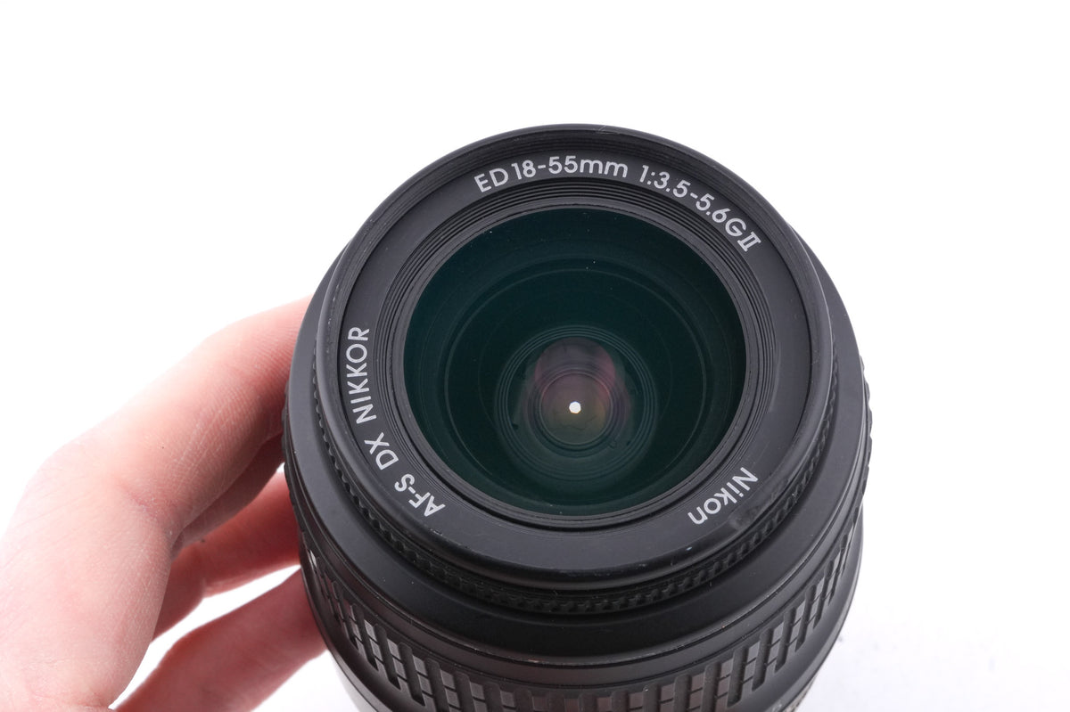 Nikon D40 + 18-55mm f3.5-5.6 AF-S Nikkor G II ED