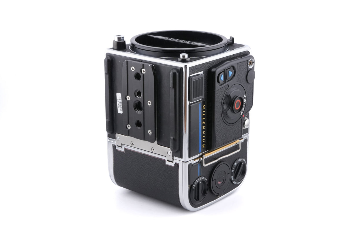 Hasselblad 203FE (Millennium) (Silver, 12041) + E12 Film Magazine (Chrome, 30244) + Waist Level Finder (Silver, 42317) + Acute Matte Grid / Split Image Focusing Screen (42170)