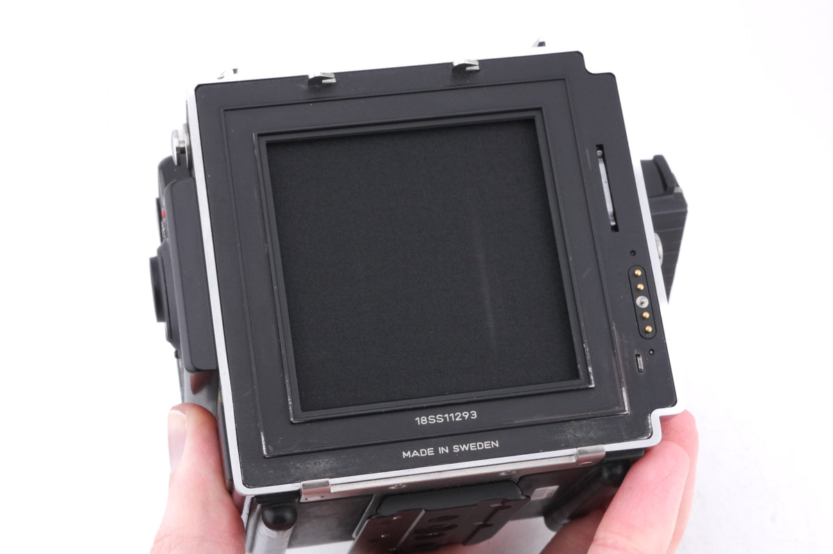Hasselblad 203FE (Millennium) (Silver, 12041) + E12 Film Magazine (Chrome, 30244) + Waist Level Finder (Silver, 42317) + Acute Matte Grid / Split Image Focusing Screen (42170)