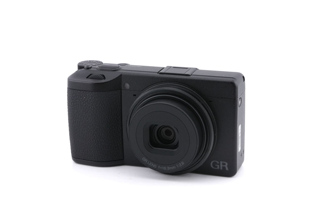 Ricoh GR IV