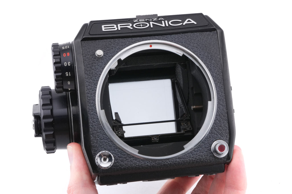 Zenza Bronica EC + 75mm f2.8 Nikkor-P.C + Focusing Unit (75mm / 100mm) + Waist Level Finder (EC) + 120/220 Roll Film Back (EC)