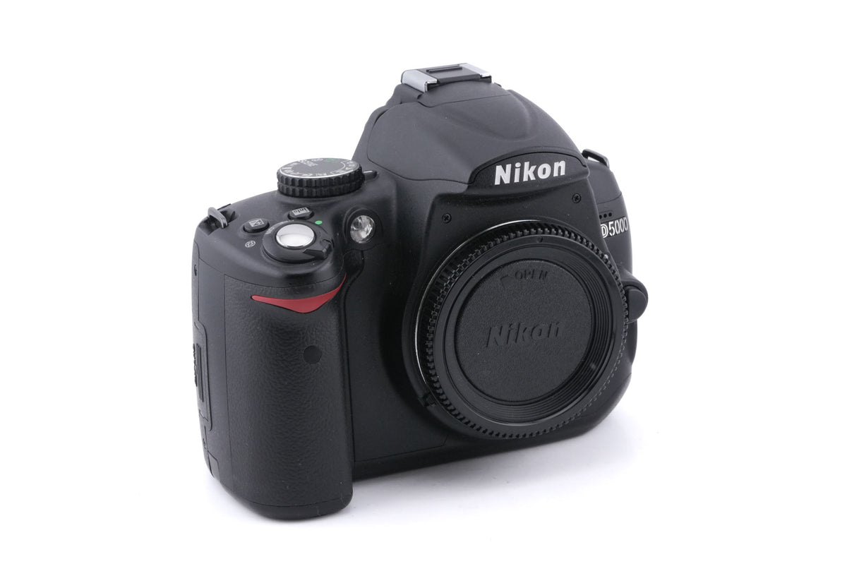 Nikon D5000