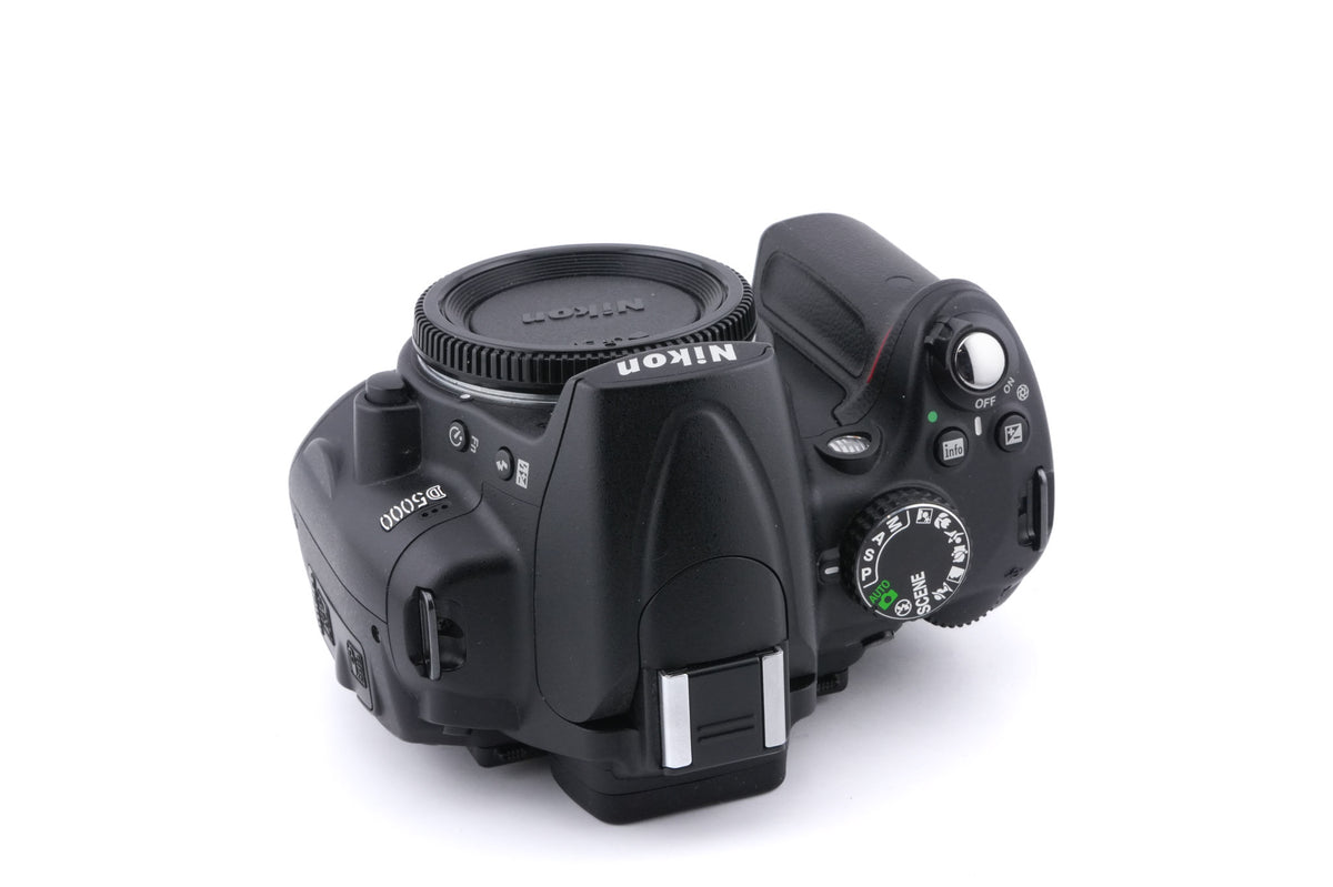 Nikon D5000