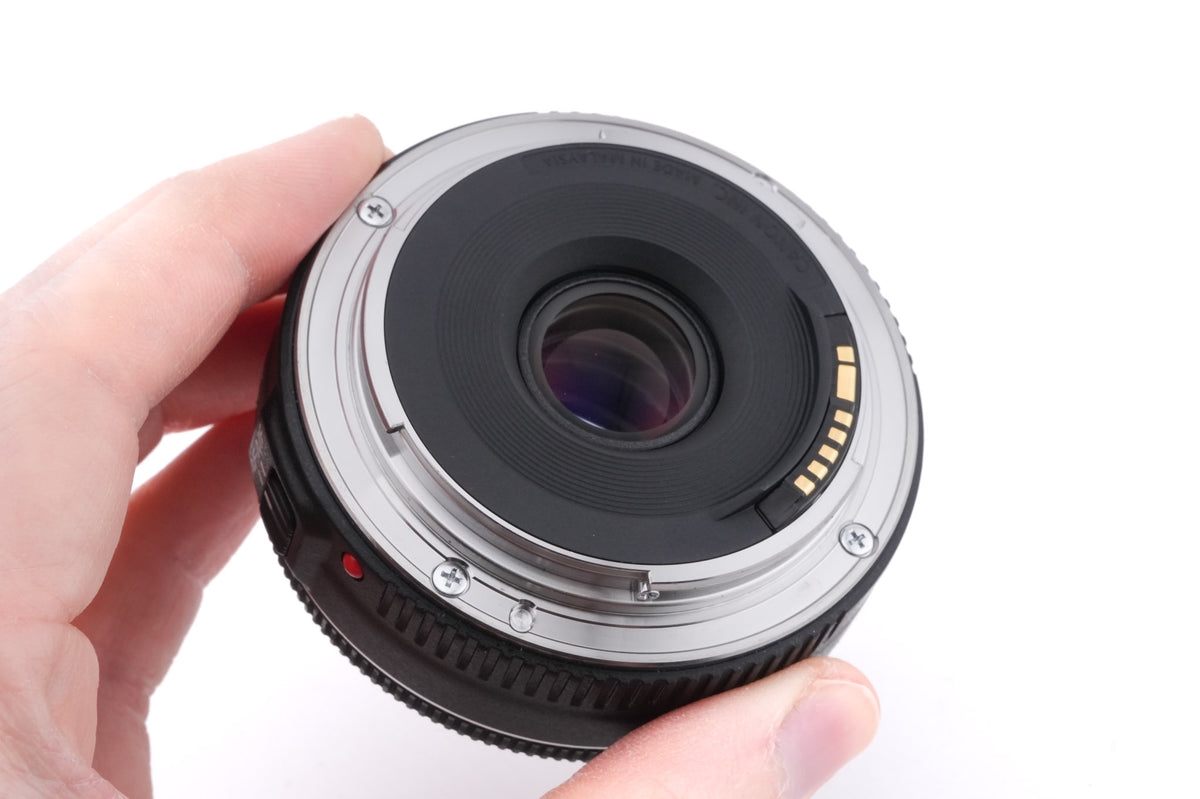 Canon 40mm f2.8 STM