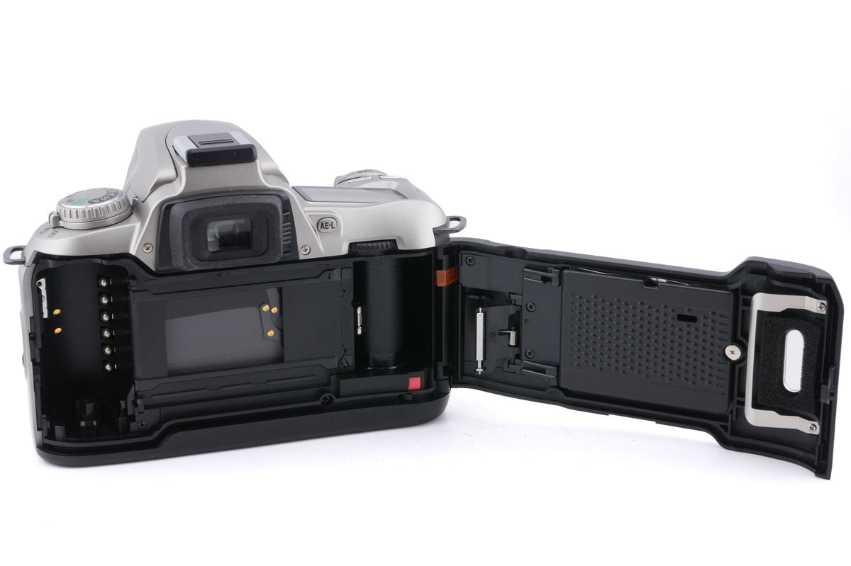 Nikon F75