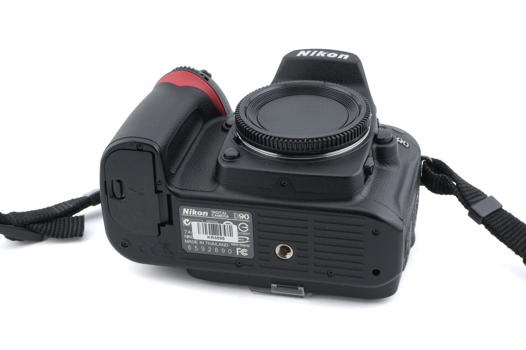 Nikon D90