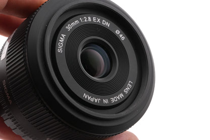 Sigma 30mm f2.8 EX DN