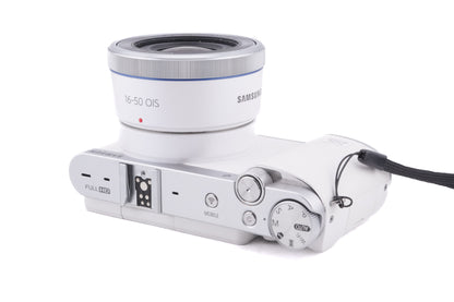 Samsung NX3000 + 16-50mm f3.5-5.6 ED OIS i-Function