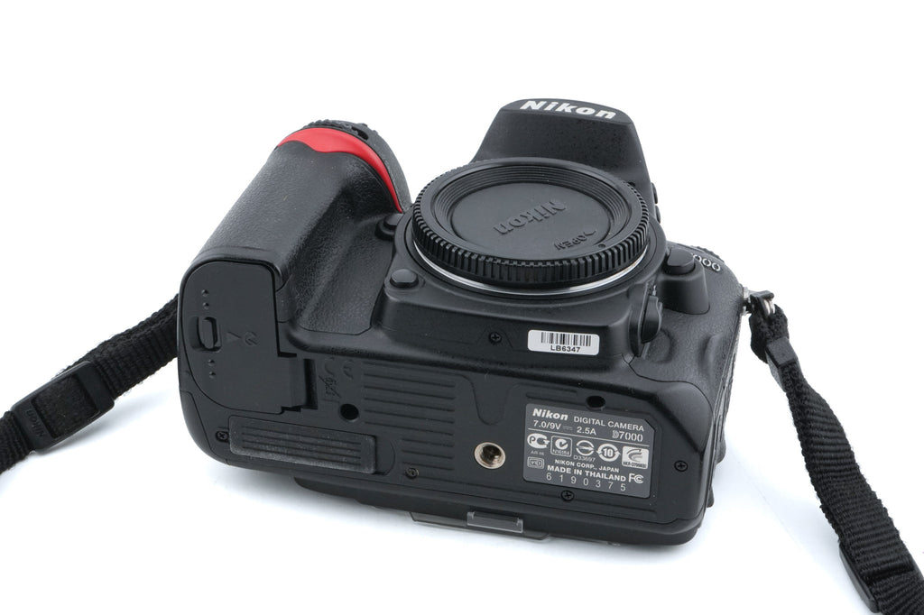 Nikon D7000