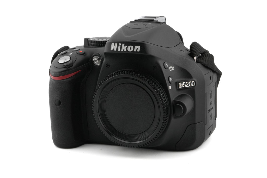 Nikon D5200