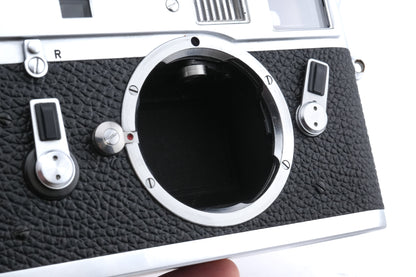 Leica M4 (Silver, 10400)