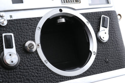 Leica M4 (Silver, 10400)