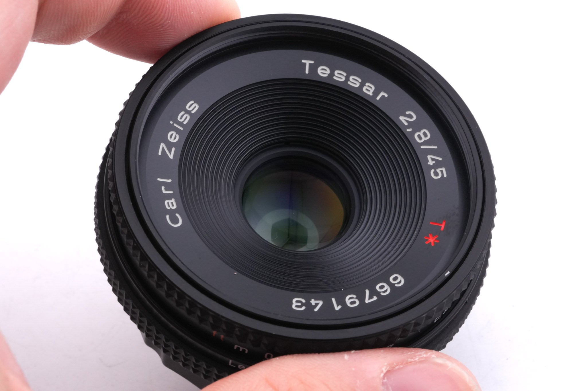 Carl Zeiss 45mm f2.8 Tessar T* (AE)