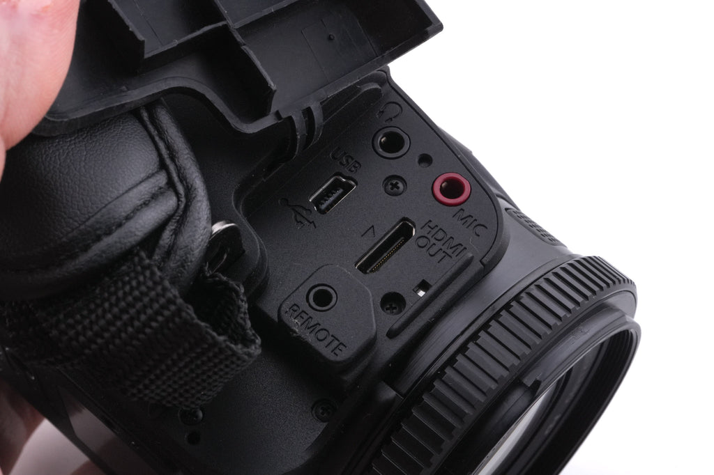 Canon XA11