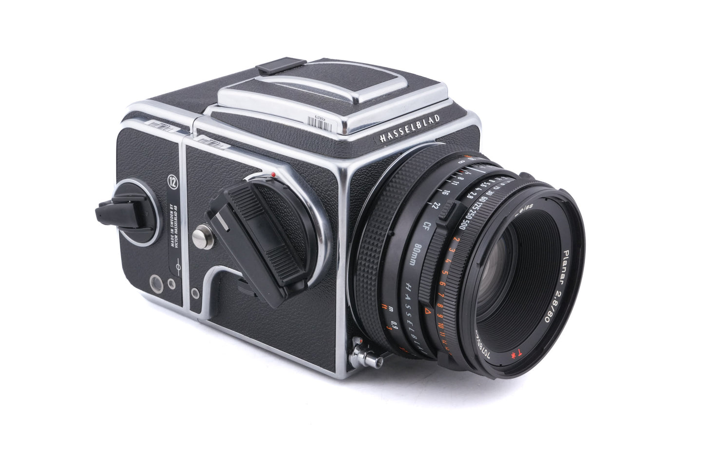 Hasselblad 500C/M (Silver, 10026) + 80mm f2.8 Planar T* CF (20029) + A12 Film Magazine (Silver, 30074) + Waist Level Finder (New / Chrome, 42315) + Acute Matte Focusing Screen (42165)