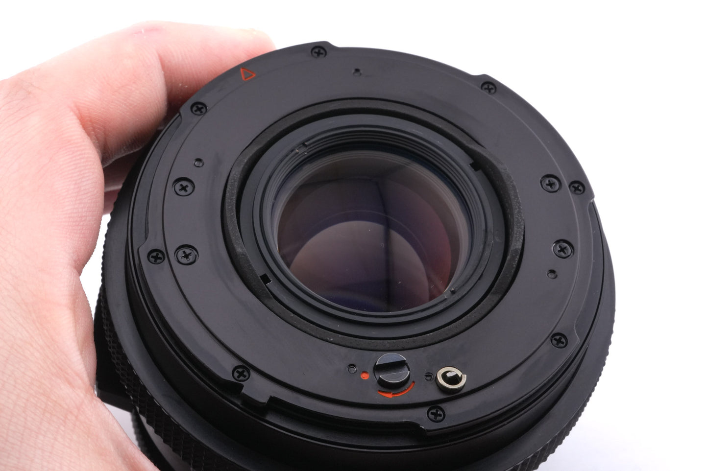 Hasselblad 500C/M (Silver, 10026) + 80mm f2.8 Planar T* CF (20029) + A12 Film Magazine (Silver, 30074) + Waist Level Finder (New / Chrome, 42315) + Acute Matte Focusing Screen (42165)