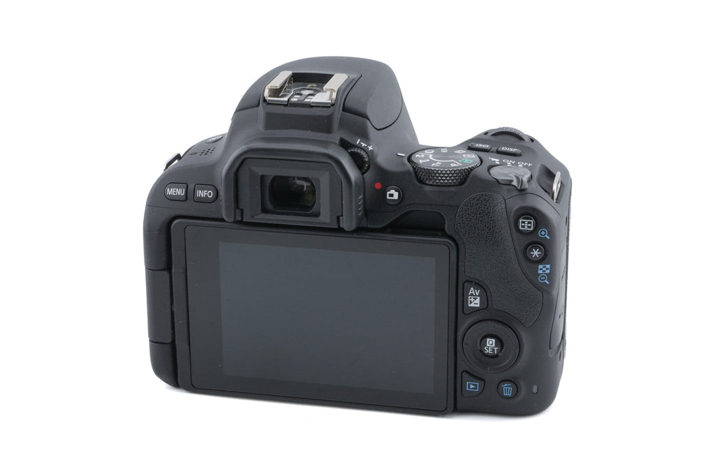 Canon EOS 200D