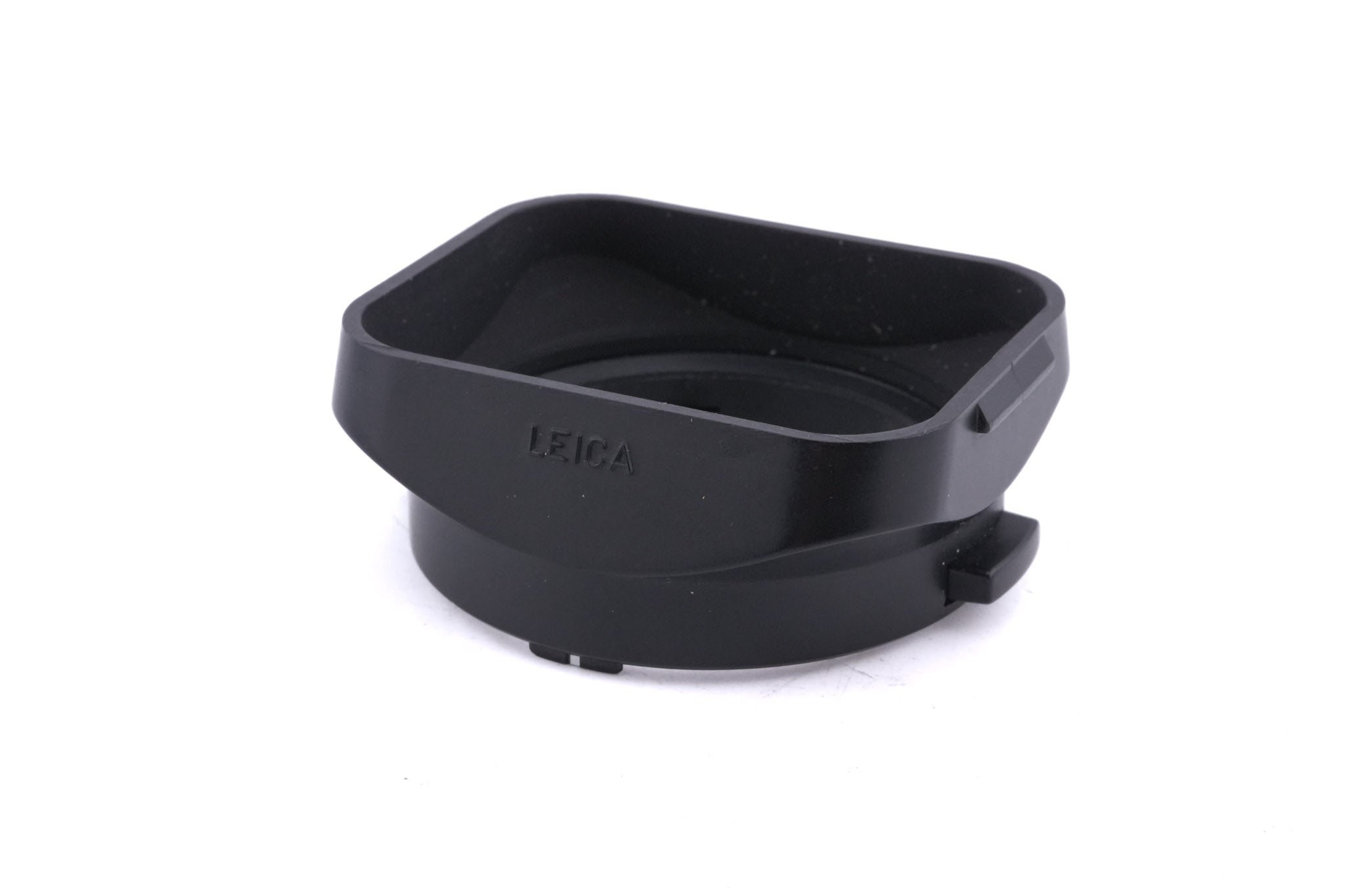 Leica 28mm f2.8 Elmarit-M ASPH. (11606) + Lens Hood (35mm f2 ASPH. / 28mm f2.8 ASPH.) (A42) (12526)