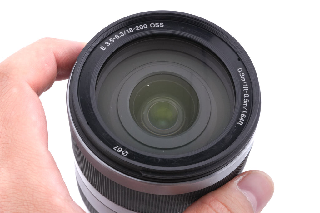 Sony 18-200mm f3.5-6.3 OSS (SEL18200)